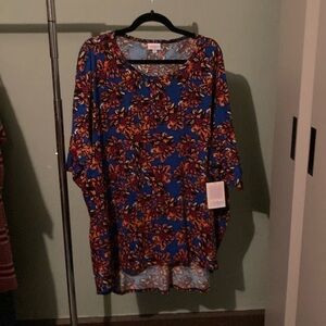Lularoe blue flower print Irma 3xl shirt